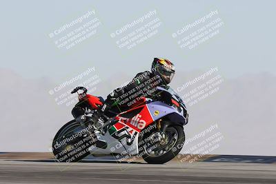 media/Dec-01-2025-Moto Forza (Mon) [[2daa91e15f]]/2-Intermediate Group/Session 2 Turn 9 Entry/